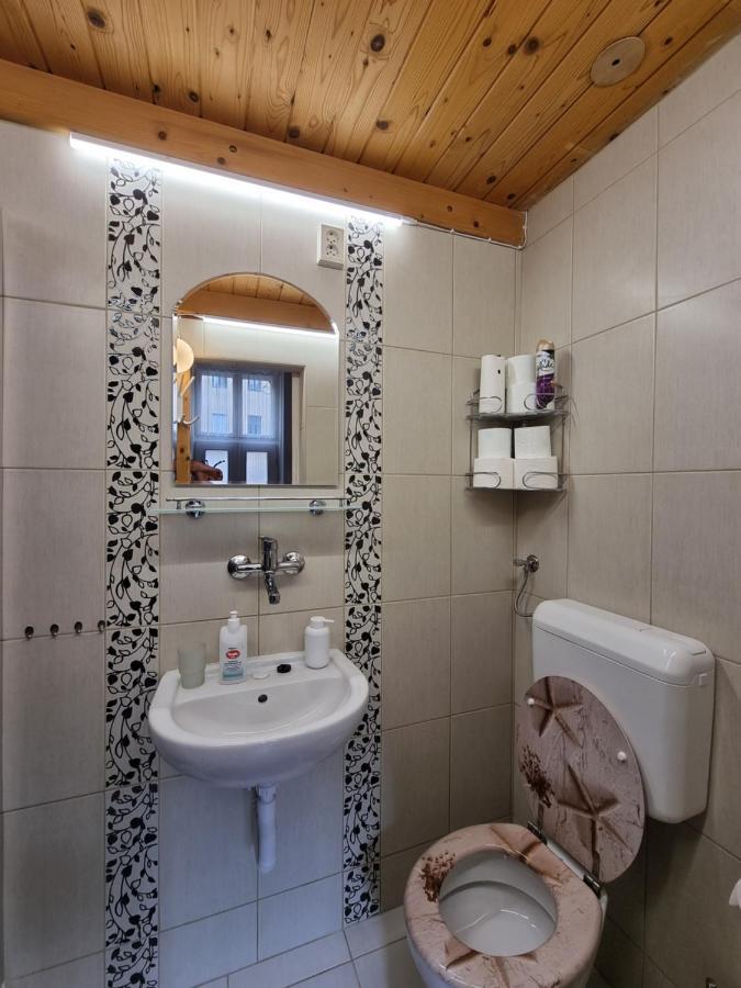 Little Cozy Apartman ミシュコルツ エクステリア 写真