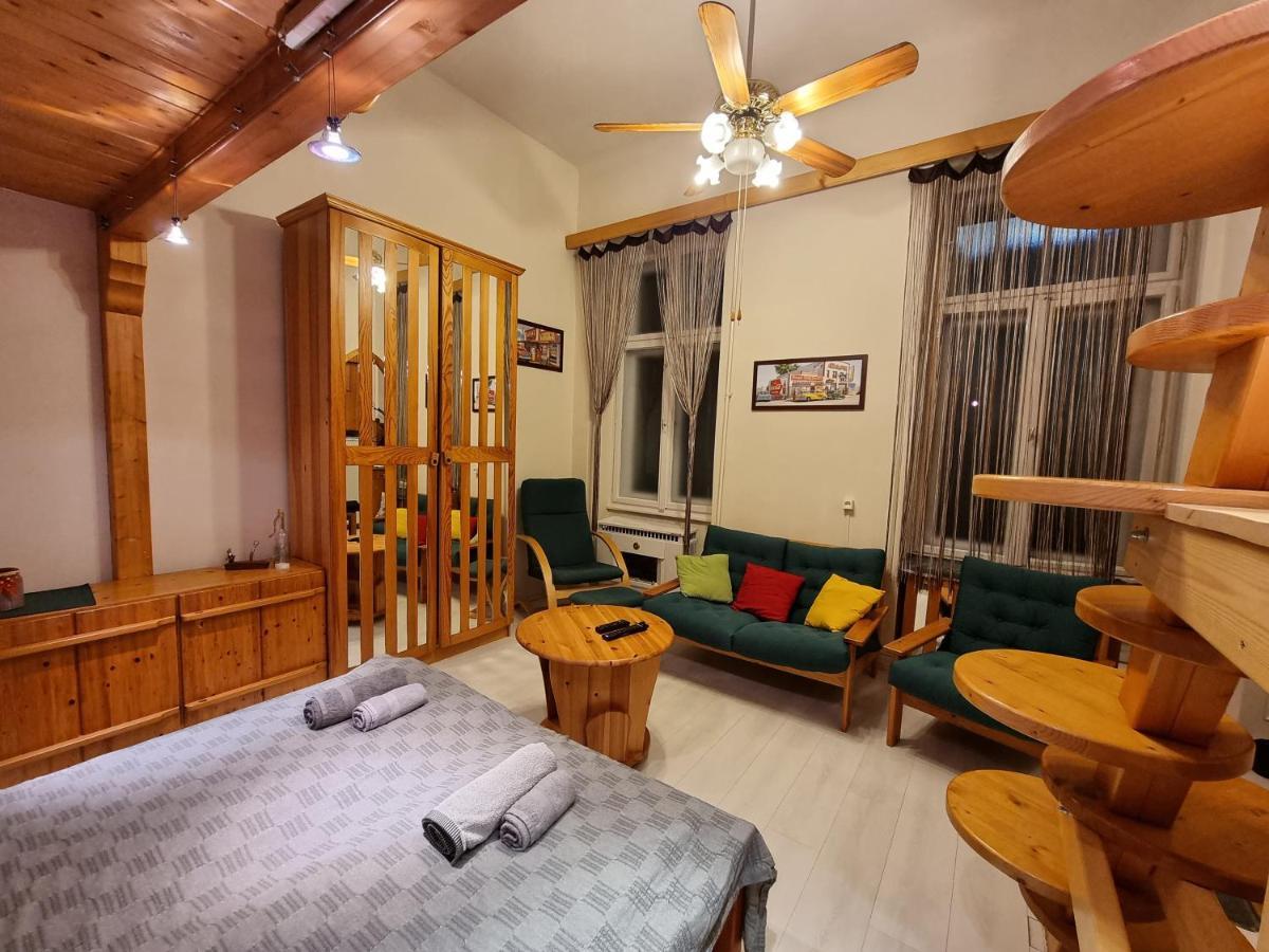 Little Cozy Apartman ミシュコルツ エクステリア 写真